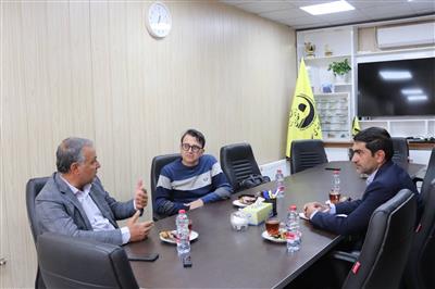 نشست مشترك برای برنامه‌ریزی همایش ایمنی معادن شهرستان نی‌ریزدر ادامه برگزاری همایش «ایمنی، بهداشت، محیط‌زیست و انرژی در معدن و صنایع معدنی» توسط سازمان نظام مهندسی معدن فارس، جلسه هماهنگی با حضور آقای مهندس شرافت رئیس سازمان و آقای مهندس قطبی بازرس كار اداره تعاون، كار و رفاه اجتماعی شهرستان نی‌ریز، امروز شنبه ۲۴ آبان‌ماه به میزبانی این سازمان برگزار شد.